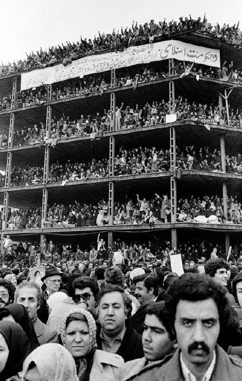 Los iraníes toman las calles de Teherán durante la Revolución de 1979. Alain Dejean / GETTY