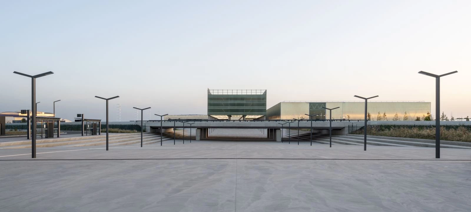 OMA, Centro de convenciones y exposiciones MEETT en Toulouse (Francia)
