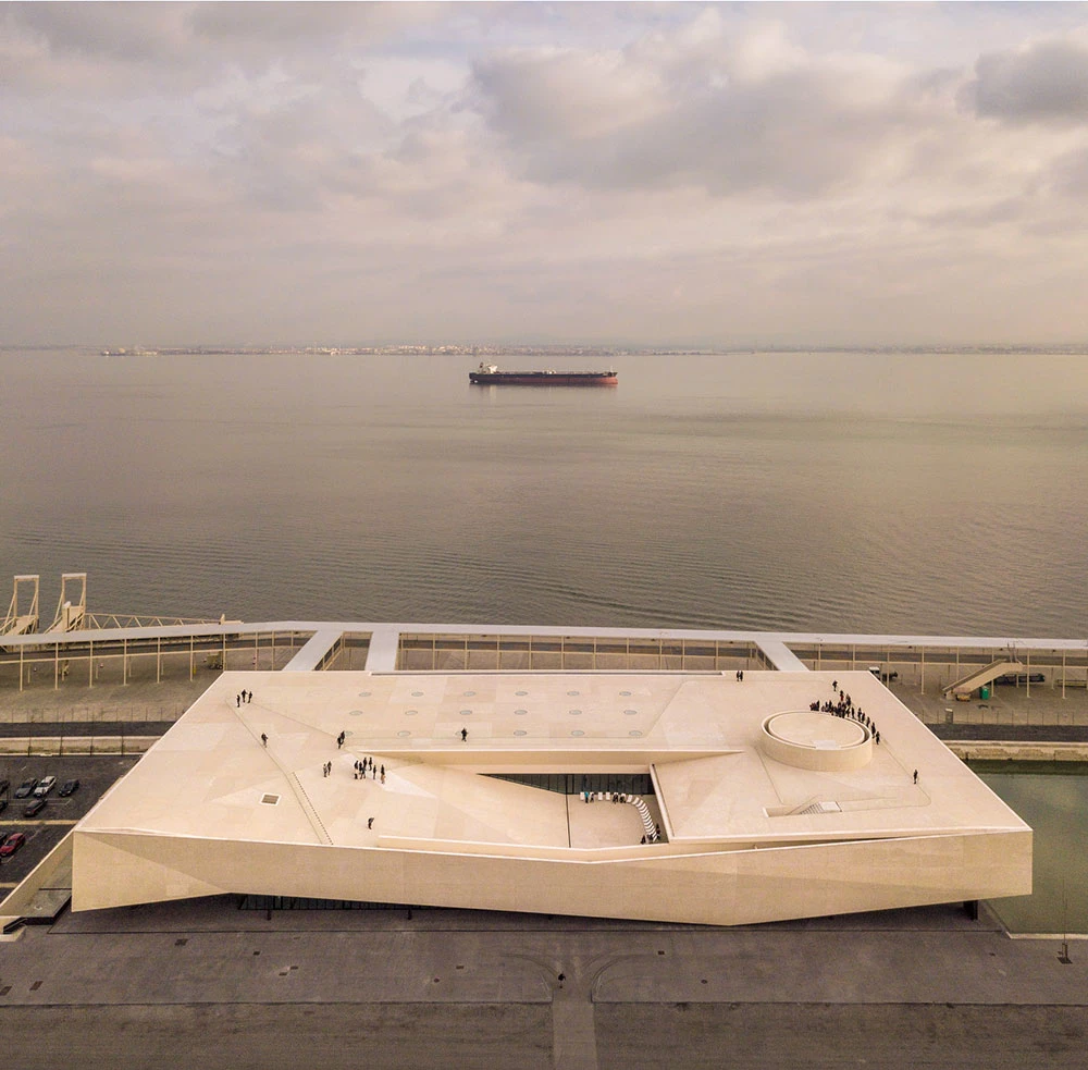 Carrilho da Graça Arquitectos, terminal de cruceros de Lisboa (Portugal)
