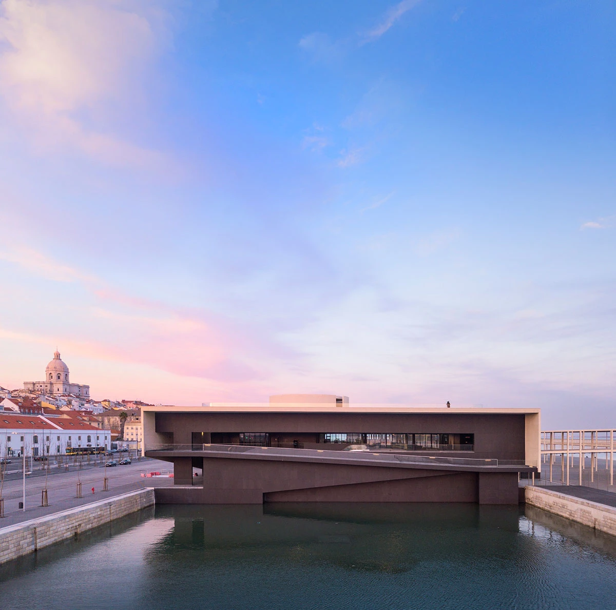 Carrilho da Graça Arquitectos, terminal de cruceros de Lisboa (Portugal)